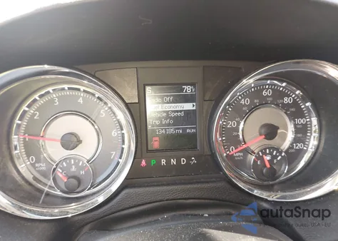 2011 Chrysler Town & Country Touring-L из США, поврежденный, VIN 2A4RR8DG1BR704228